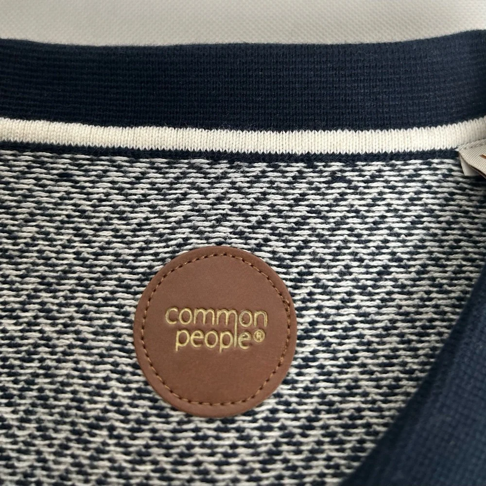 Blue and White Polo Shirt with Geometric Pattern - Picture 4 of 12